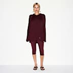 Playera oversized de manga larga con cuello en V para mujer NikeSKIMS Airy