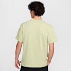 Nike Sportswear Premium Essentials 男款 T 恤