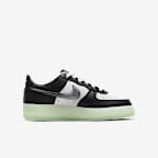 Tenis para niños grandes Nike Air Force 1 LV8