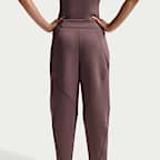 Nike Universa Women's Dri-FIT Mid-Rise Loose 7/8 Pants