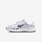 White/Metallic Silver/Black