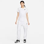 เสื้อยืดผู้หญิง Nike Sportswear Club Essentials