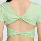 Nike One Classic Women's Dri-FIT Short-Sleeve Cropped Twist Top