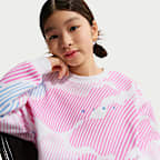 Nike Sportswear Club Fleece Big Kids' (Girls') Boxy Crew-Neck Sweatshirt