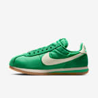 Stadium Green/Safety Orange/Gum Light Brown/Coconut Milk