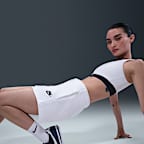 ナイキ スポーツウェア エッセンシャル ウィメンズ フレンチ テリー ショートパンツ