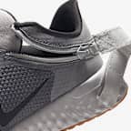 Nike Revolution 5 FlyEase Older Kids' Running Shoes (Wide)