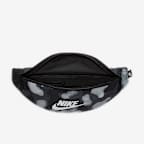 กระเป๋าคาดเอว Nike Heritage (3 ล.)