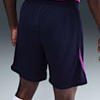 Shorts de fútbol de tejido Knit Nike Dri-FIT para hombre FC Barcelona Strike