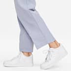 Nike Sportswear Essential Women's High-Rise Woven Cargo Trousers