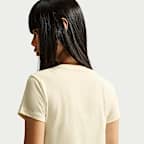 Nike Sportswear-kort T-shirt til kvinder