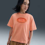 Nike Sportswear Women's Loose Short-Sleeve Graphic T-Shirt