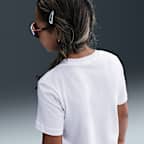 Nike Sportswear Older Kids' T-Shirt