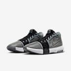 LeBron Witness 8 EP Basketball Shoes