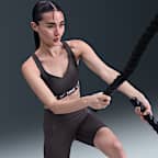 ナイキ ユニバーサ ウィメンズ ハイウエスト 21cm バイカーショートパンツ フロントシームなし