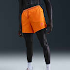 Shorts de correr Dri-FIT con forro de ropa interior de 13 cm para hombre Nike Stride "Eliud Kipchoge"