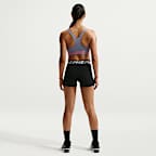 Nike Pro sports-BH uten innlegg med lett støtte til dame