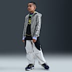 Nike Sportswear Club Dri-FIT-hættetrøje med lynlås til større børn