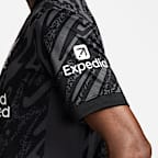 Liverpool F.C. Stadium Goalkeeper Men's Nike Dri-FIT Football Replica Short-Sleeve Shirt