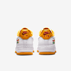 Tenis para hombre Nike Air Force 1 Low Retro QS