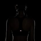 สปอร์ตบราผู้หญิงเสริมฟองน้ำ Nike Swoosh Medium Support