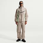 Chamarra Windrunner de tejido Woven de cierre completo Dri-FIT con colores contrastantes para hombre Nike Tech