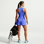 Nike One Dri-FIT dameshorts med mellomhøyt liv og innershorts (8 cm)