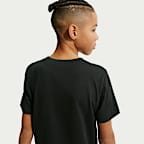 Playera para niños talla grande Nike Sportswear
