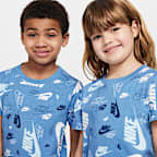 Ensemble t-shirt imprimé et short en molleton léger Nike pour enfant