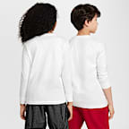 Nike Sportswear Older Kids' Long-Sleeve T-Shirt