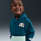 Conjunto de sudadera con gorro sin cierre y joggers de tejido Fleece infantil Nike