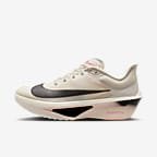 Pale Ivory/Crimson Tint/Sail/Schwarz