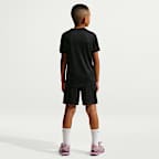 Playera de entrenamiento de manga corta Dri-FIT para niño talla grande Nike Trophy23