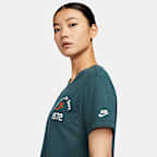 Nike Sportswear Women's Cropped T-Shirt