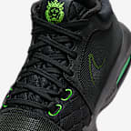 LeBron Witness 8 EP Basketball Shoes