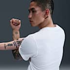 Nike 男款健身 T 恤