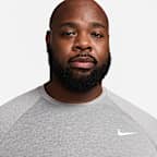 Playera de manga corta Dri-FIT UV para hombre (personas altas y tallas grandes) Nike Swim Hydroguard Essential