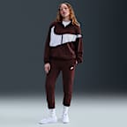 Burgundy Crush/White