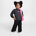 Sudadera de cuello redondo de French Terry con estampado para preescolar Nike Essentials