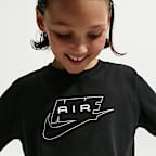 Nike Sportswear Older Kids' T-Shirt