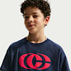 Playera de básquetbol Nike Max90 para niños Caitlin Clark