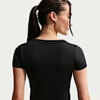 Playera de manga corta Dri-FIT cropped para mujer Nike One Fitted