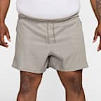 Shorts de correr Dri-FIT de 13 cm con forro de ropa interior para hombre Nike Stride Running Division