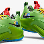 Freak 3 Basketball Shoes
