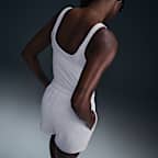 Nike Sportswear Chill Terry French-Terry-Shorts (ca. 10 cm) mit mittelhohem Bund für Damen