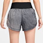 ナイキ トレイル ウィメンズ レペル ミッドライズ 8cm ランニングショートパンツ (インナー付き)