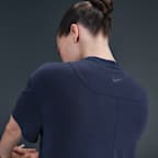 Playera de manga corta Dri-FIT cropped para mujer Nike One Relaxed