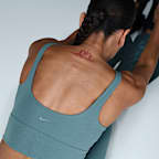 Bra deportivo de baja sujeción de talle largo con almohadillas para mujer Nike Zenvy Rib