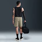 Nike Unlimited 男款 Dri-FIT 7" 無襯裡多功能短褲