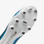 Nike Tiempo Emerald Legend 10 Academy MG Low-Top Football Boot